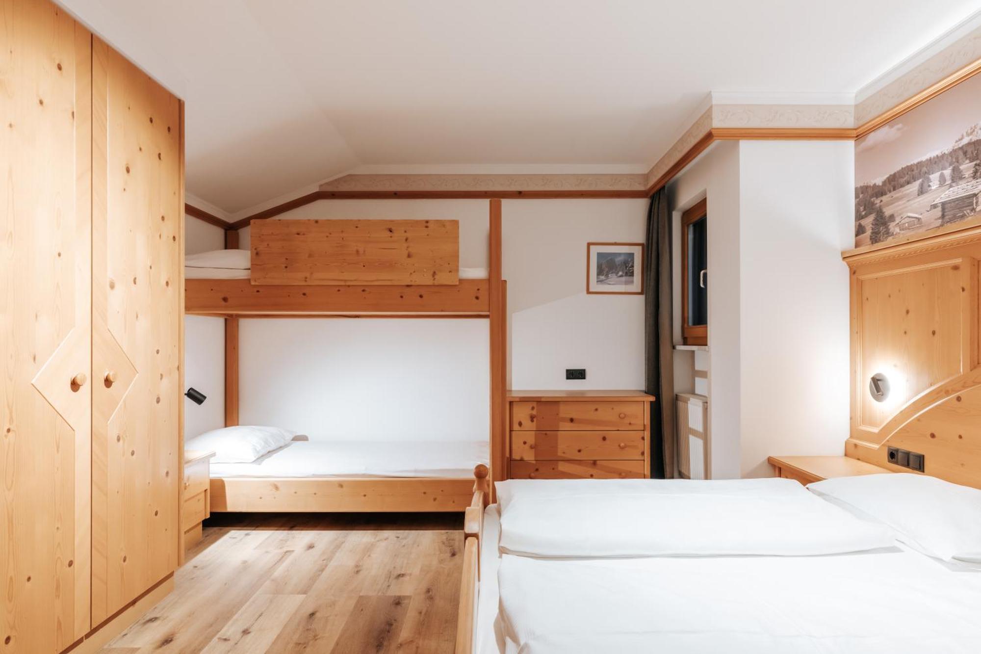 Hotel Tannenhof Brunico Eksteriør bilde